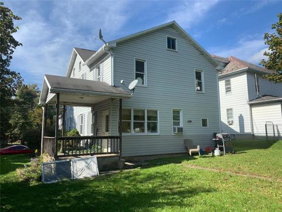 253 N Broadway - Photo 5 of 13