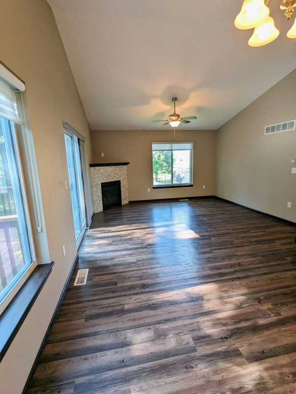 486 Rj Dr - Photo 6 of 27