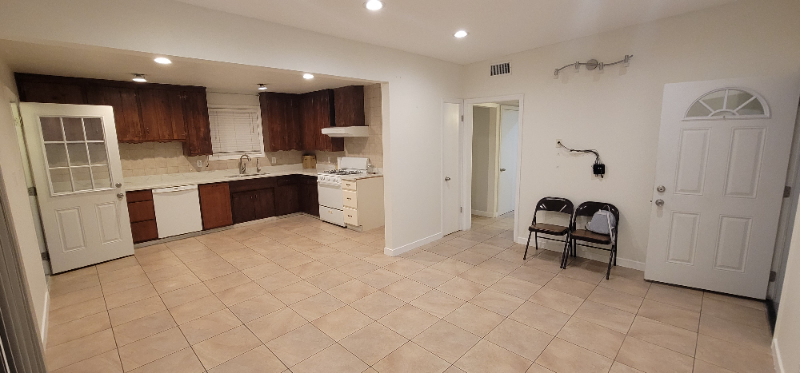 10019 Tujunga Canyon Blvd - Photo 4 of 18