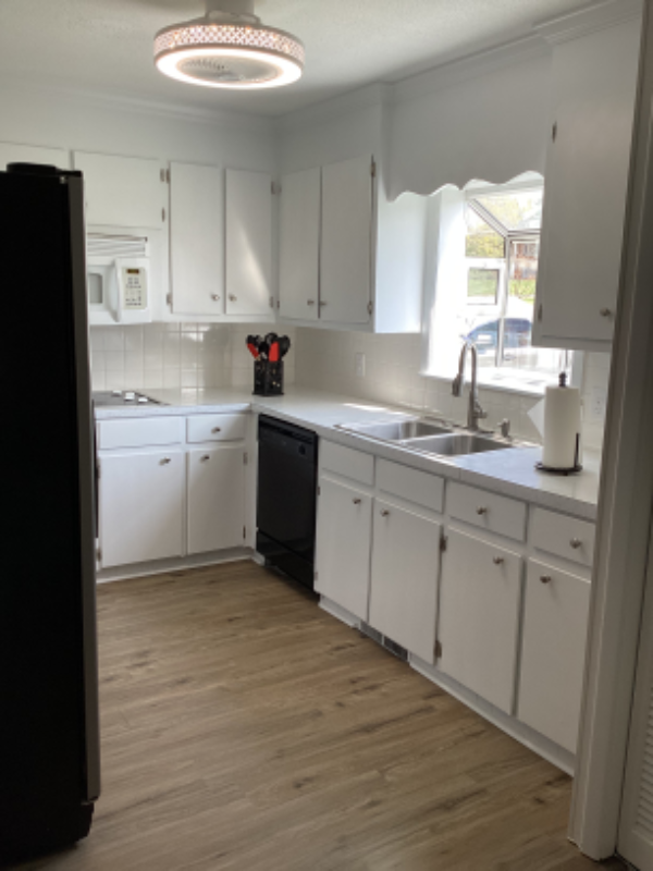 1145 Quail Hollow Rd - Photo 7 of 21
