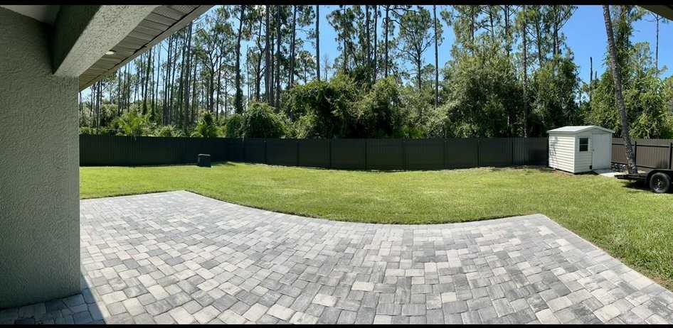 5725 Gallopo Rd - Photo 3 of 15