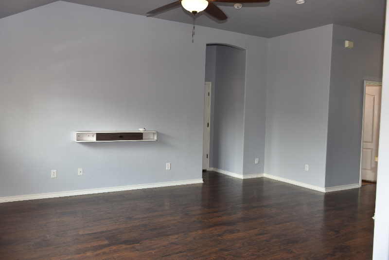 6145 Ortiz Dr - Photo 4 of 16