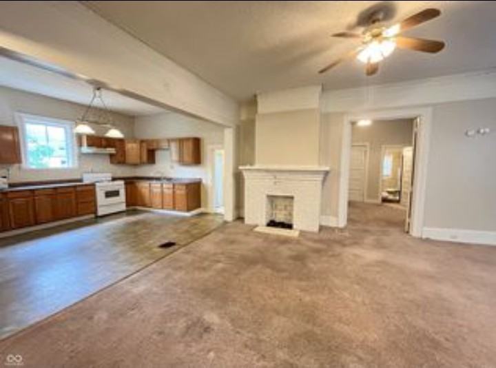 820 W 7th St #A - Photo 2 of 16