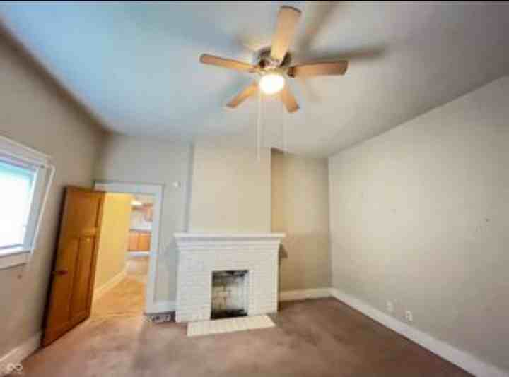 820 W 7th St #A - Photo 3 of 16