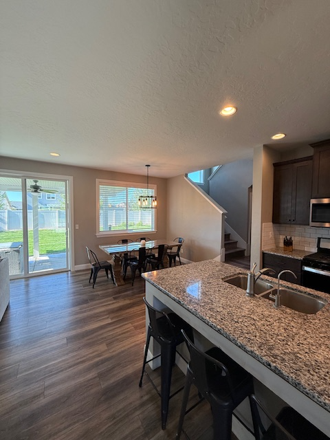 5810 W Riva Capri St - Photo 4 of 20
