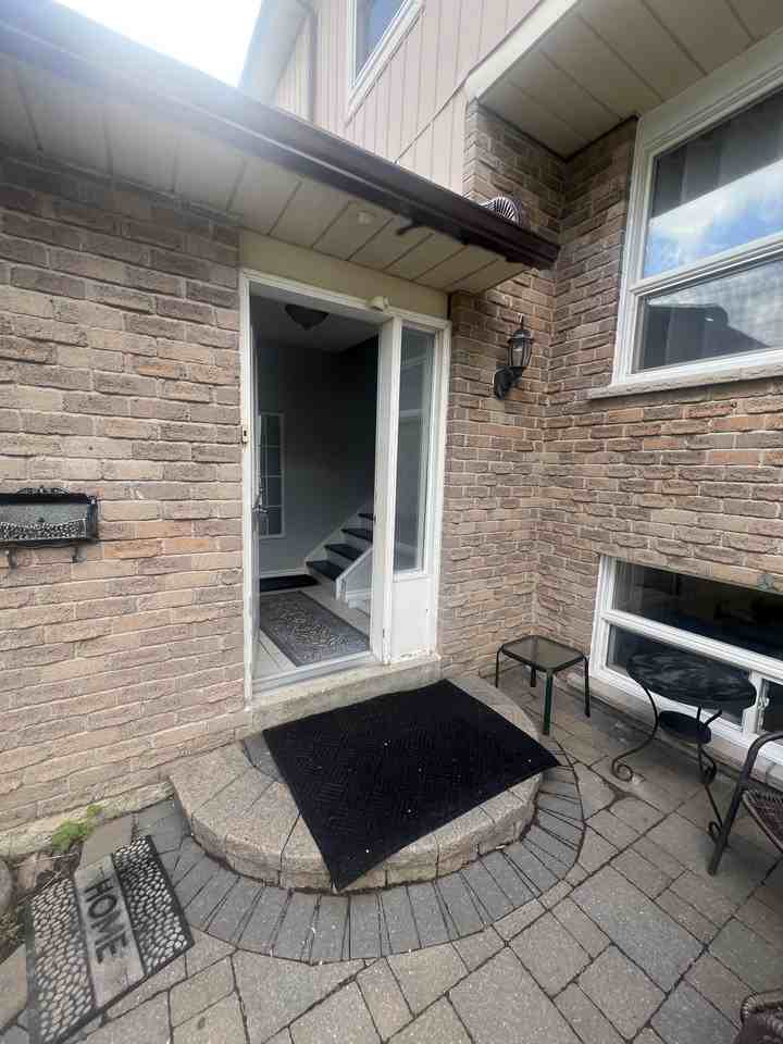 14 Dunthorne Court - Photo 3 of 10
