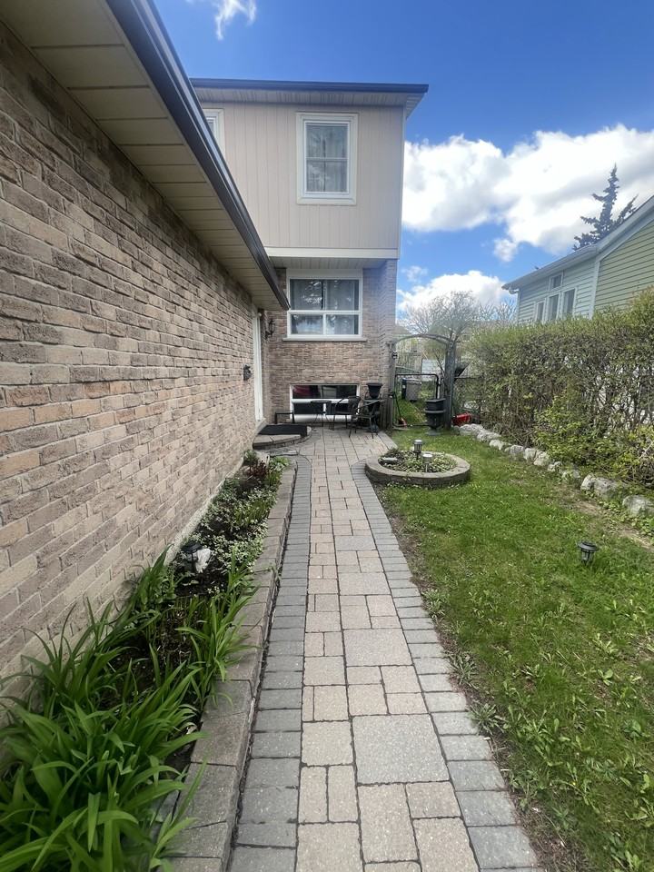 14 Dunthorne Court - Photo 2 of 10