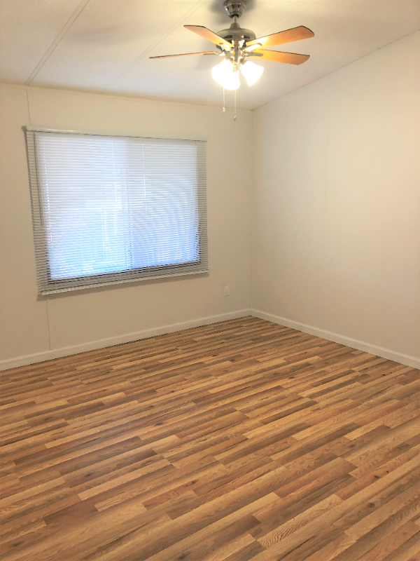 32545 Westchester Dr - Photo 3 of 21