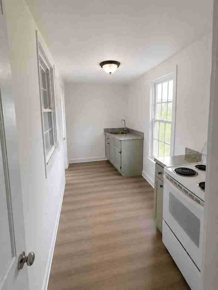 206 St Matthews Rd - Photo 3 of 6