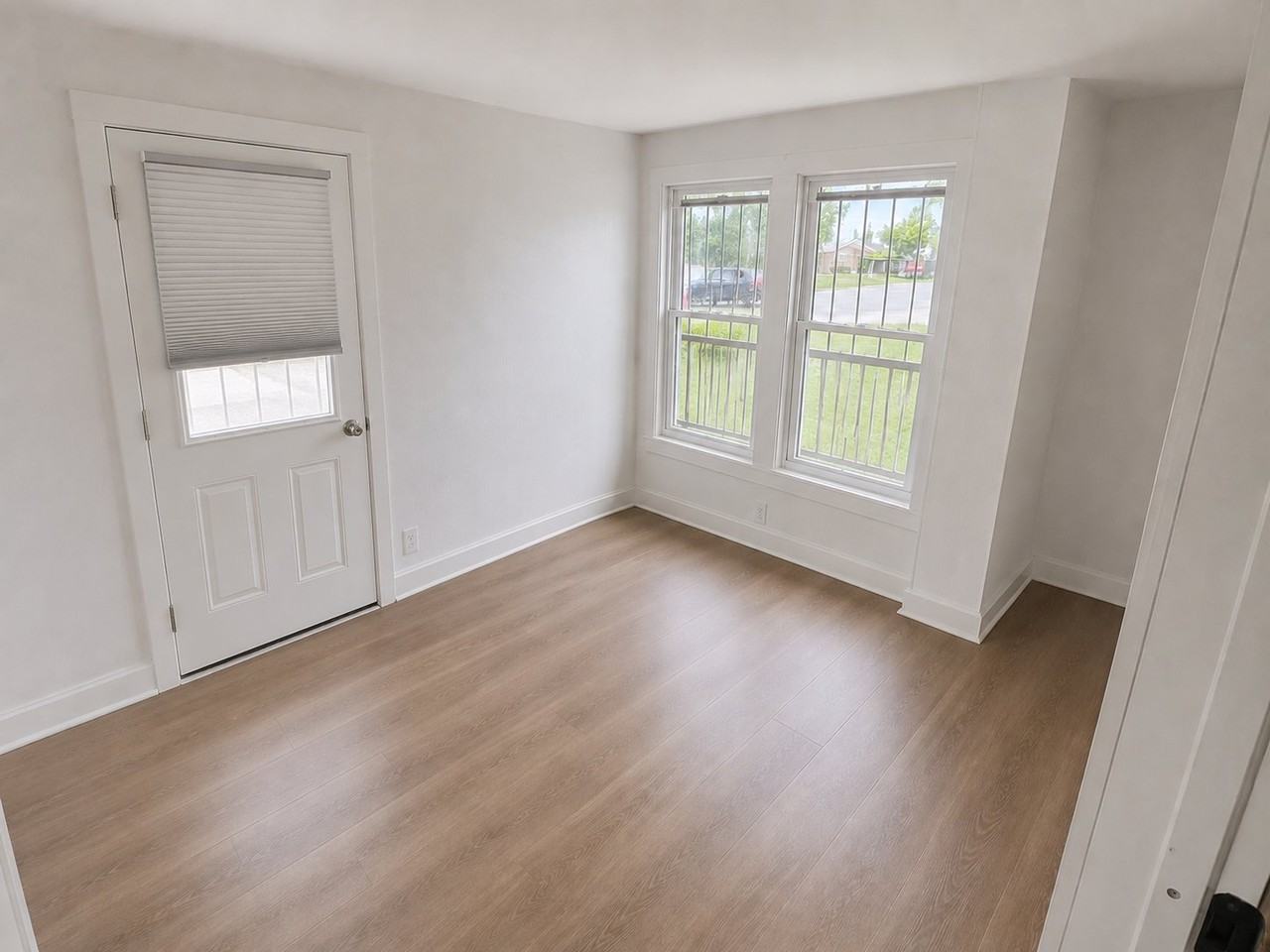 206 St Matthews Rd - Photo 5 of 6