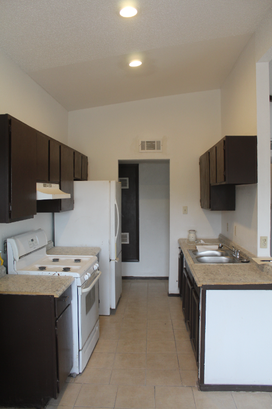 1655 Victor Lopez Dr - Photo 6 of 19