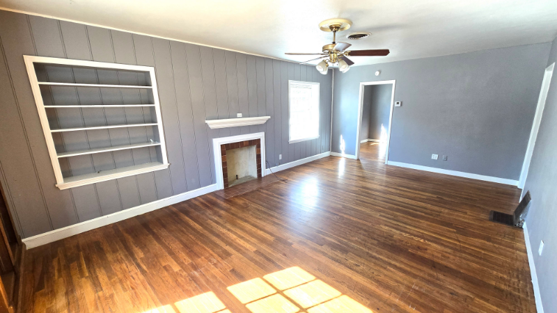 1720 23rd St #A - Photo 2 of 17