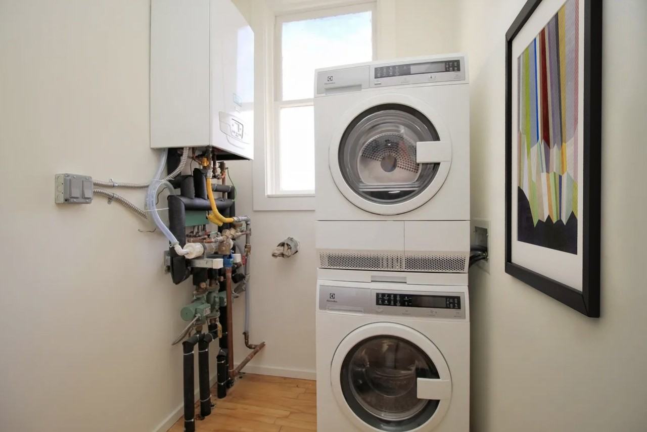 254 Ritch St - Photo 2 of 12