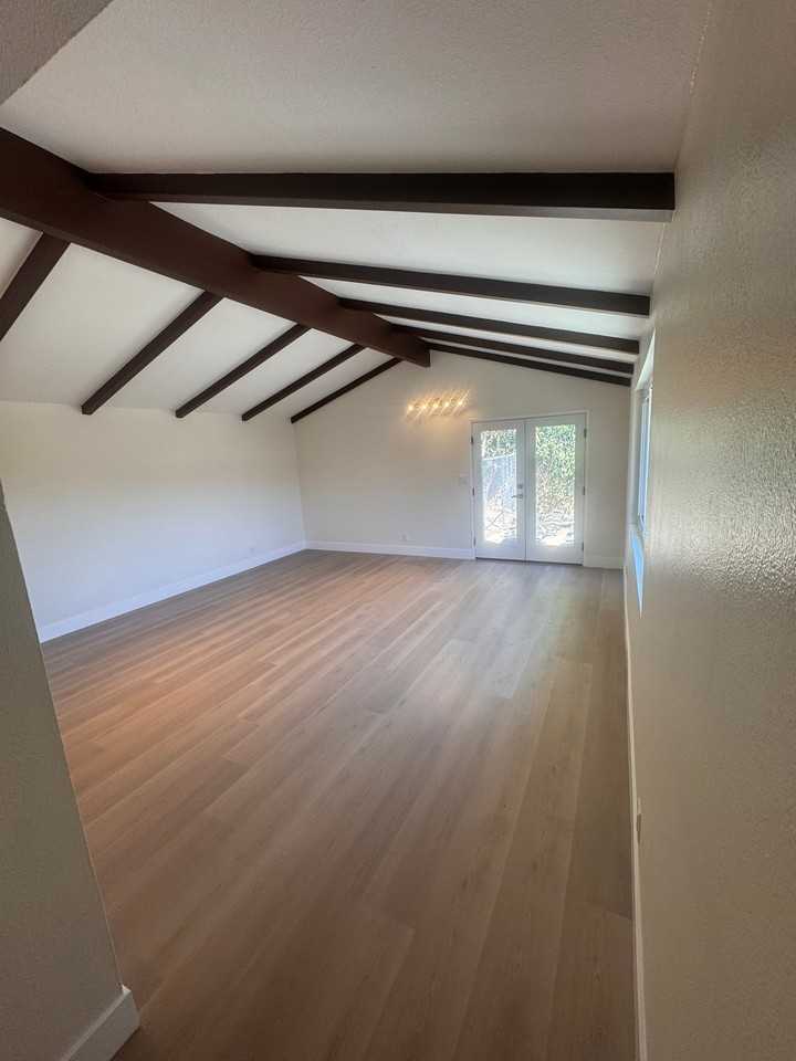 9244 Crebs Ave - Photo 3 of 17