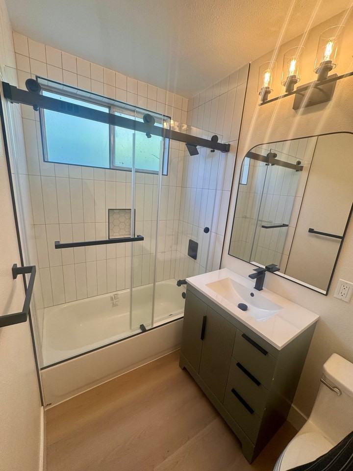 9244 Crebs Ave - Photo 5 of 17