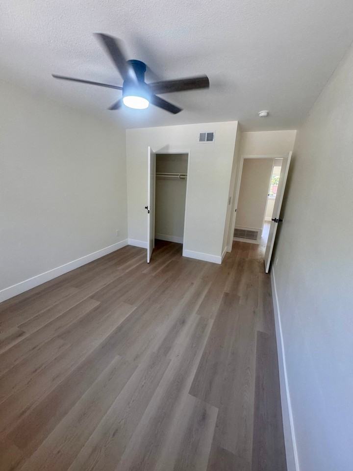 9244 Crebs Ave - Photo 6 of 17