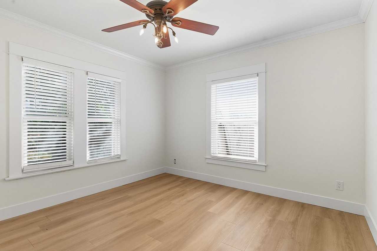 1169 Pacific St - Photo 7 of 12