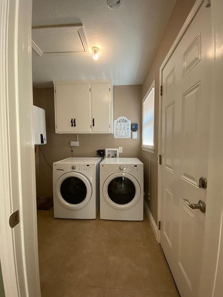 2088 22nd St - Photo 3 of 13