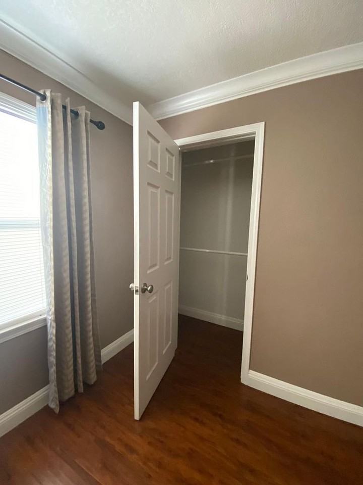 2088 22nd St - Photo 5 of 13
