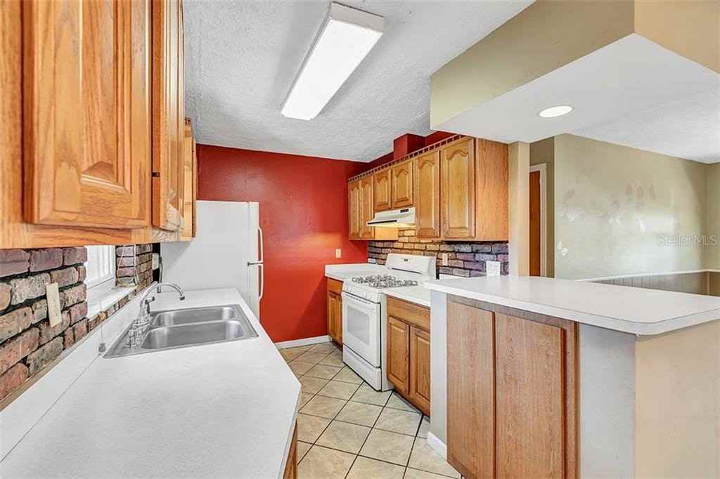 701 Hickory Ave - Photo 5 of 20