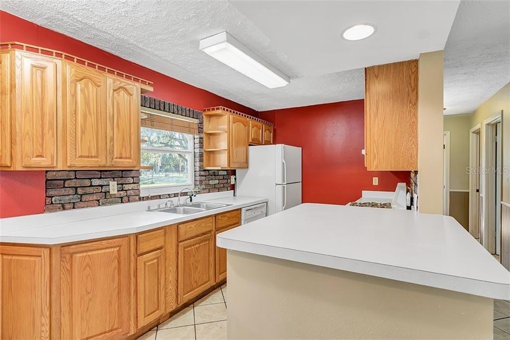 701 Hickory Ave - Photo 7 of 20