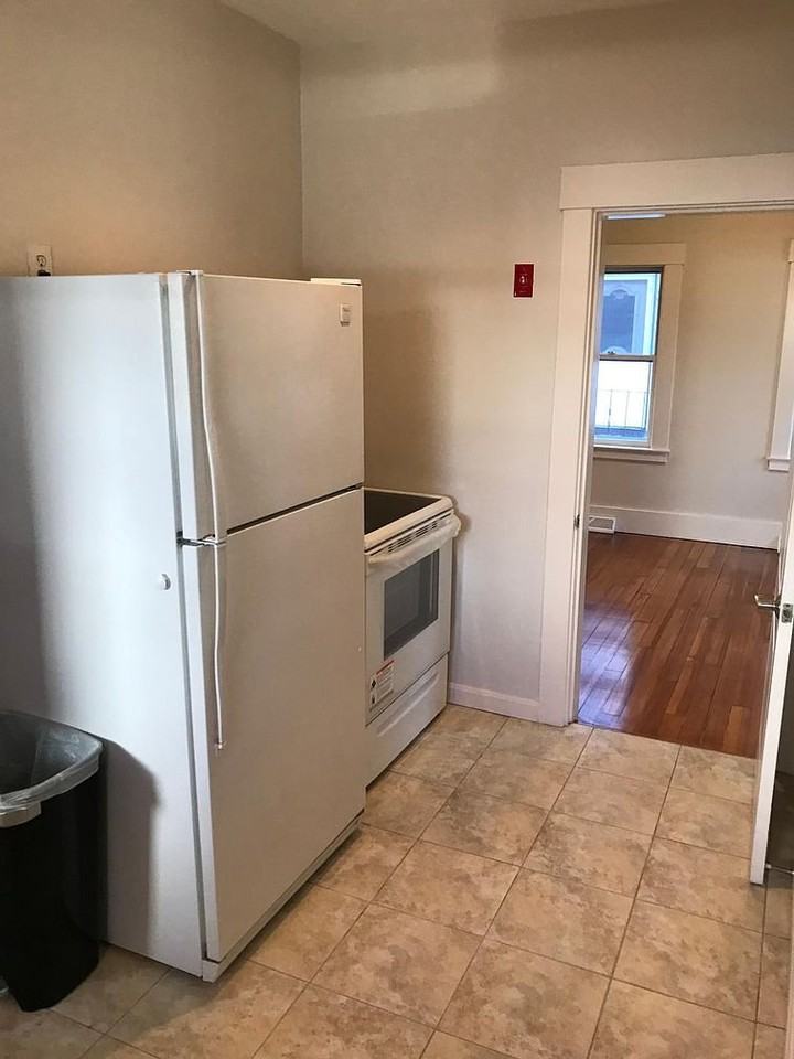 94 Burdette Ave - Photo 3 of 11