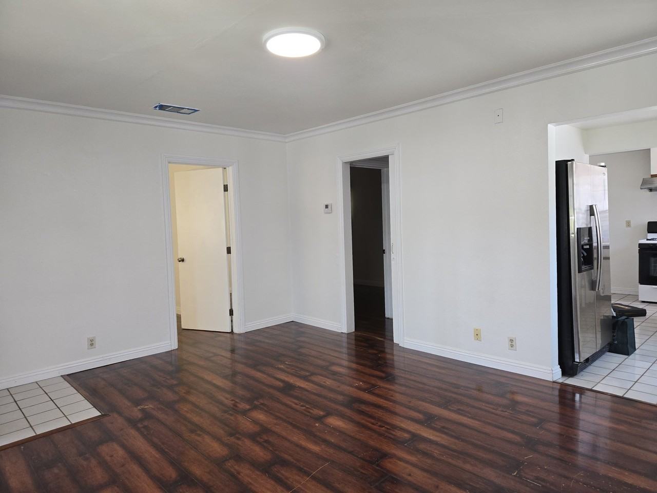 2815 Montezuma Ave - Photo 3 of 15