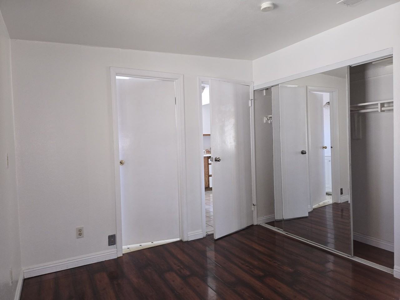 2815 Montezuma Ave - Photo 5 of 15