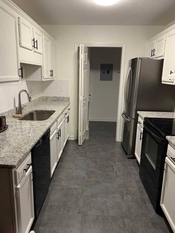 400 Audubon Cir - Photo 2 of 2