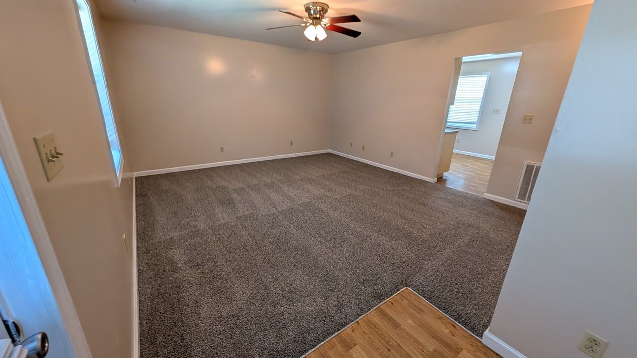 604 Old Jefferson City Rd - Photo 3 of 17