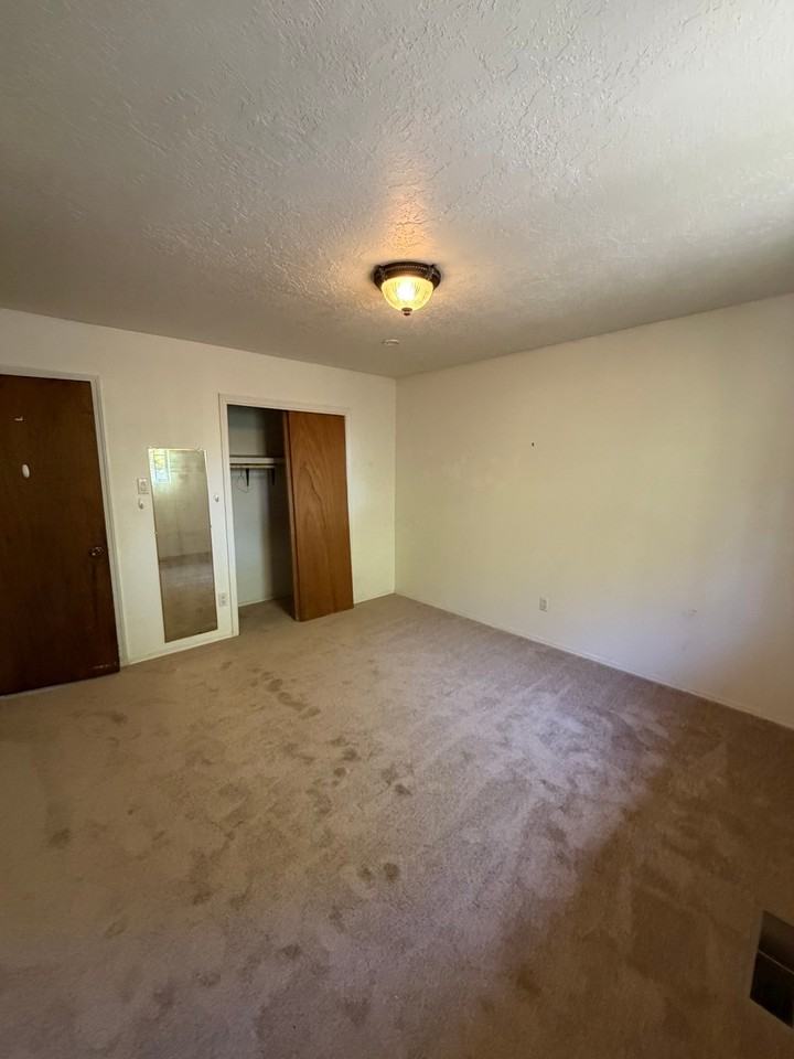 1603 Ben San Ave - Photo 7 of 16