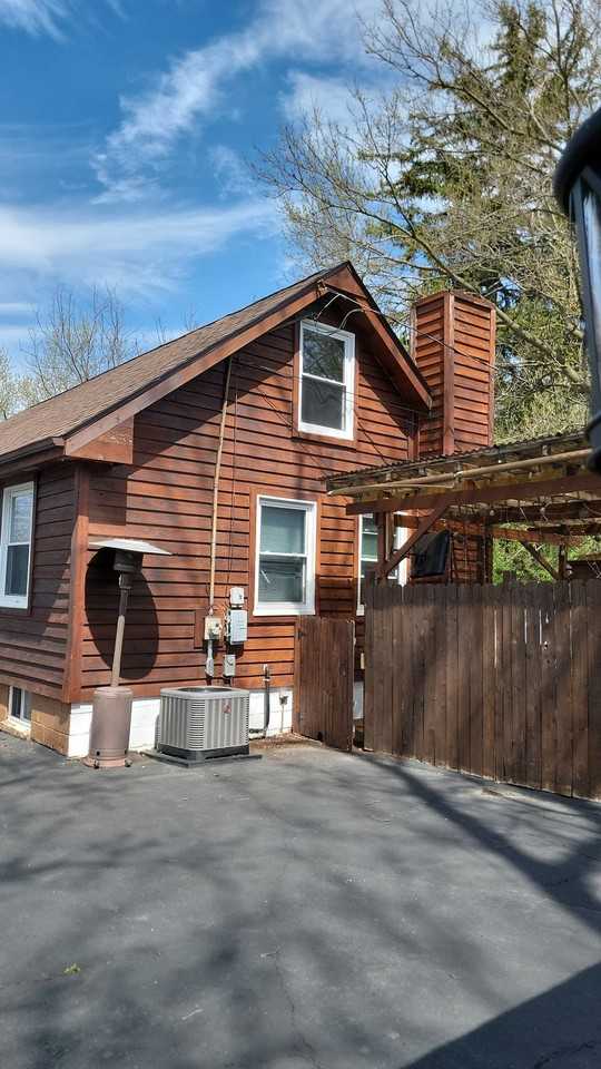 1531 Walnut Dr - Photo 4 of 11
