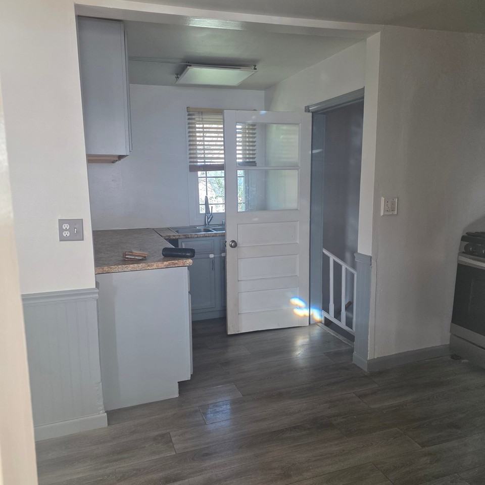 1531 Walnut Dr - Photo 6 of 11