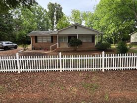 107 W Bonnell St - Photo 1 of 1