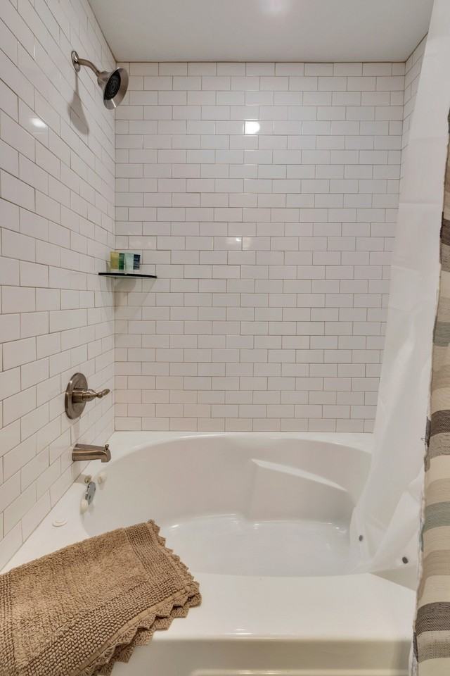 118 Alexander Blvd - Photo 7 of 19