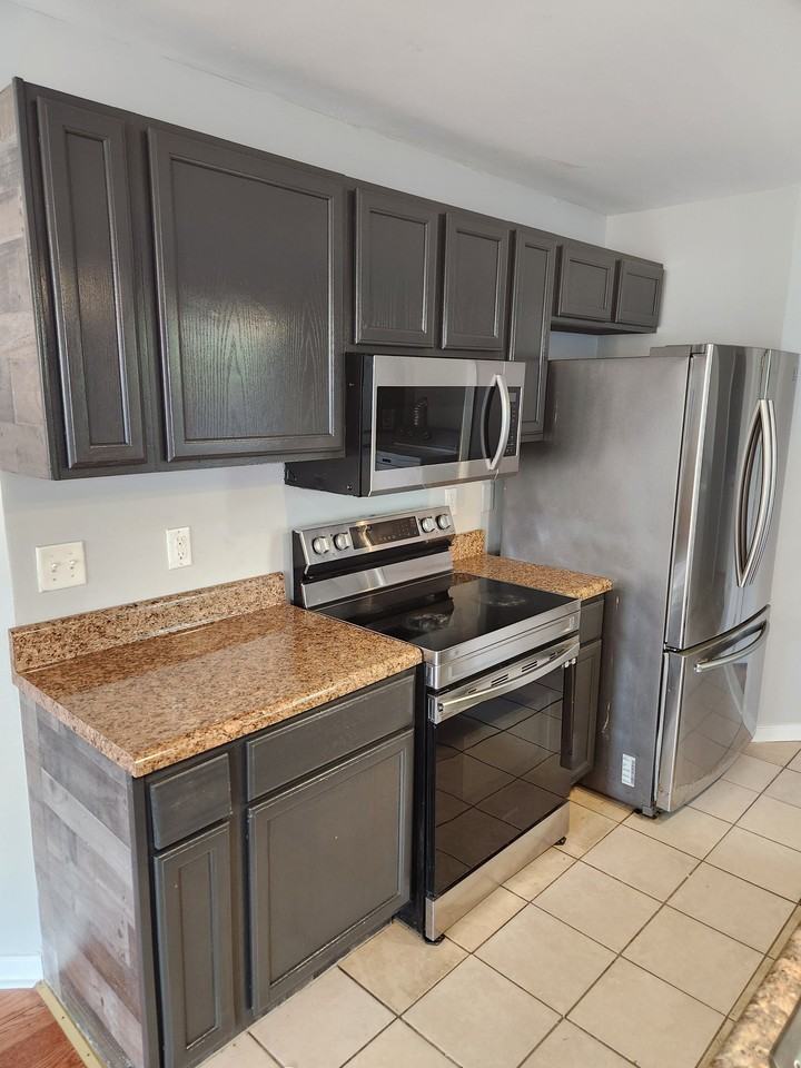 1808 Edwards Ave - Photo 2 of 7