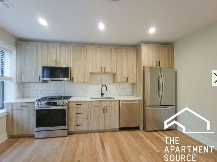 2233 N Bissell St #3 - Photo 6 of 6
