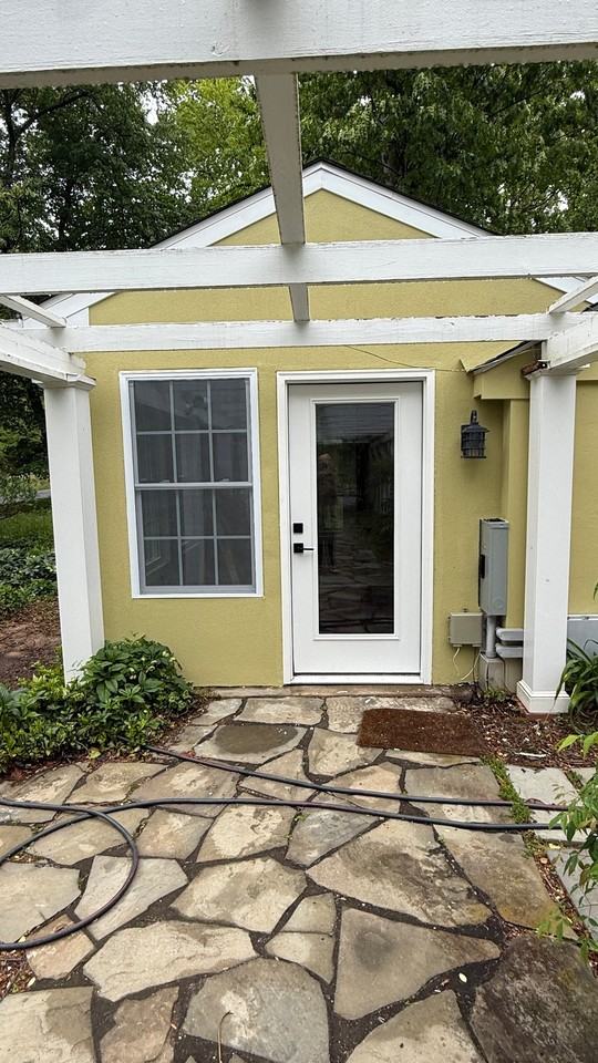 702 Defense Hwy #B - Photo 2 of 16