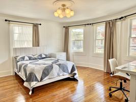 featured image of 512 E Waldburg St #A