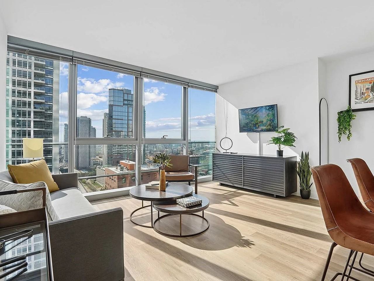 345 W Wolf Point Plz - Photo 2 of 19