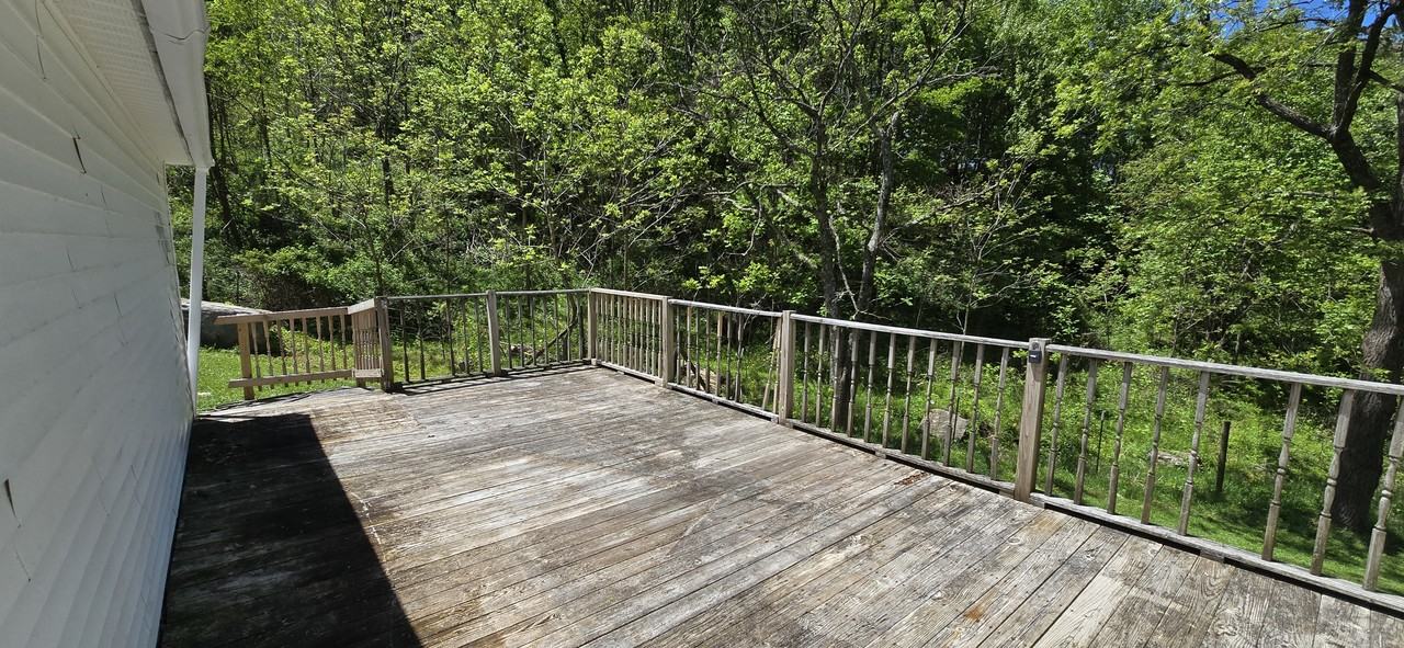 584 Mountain Spur Dr #NA - Photo 3 of 33