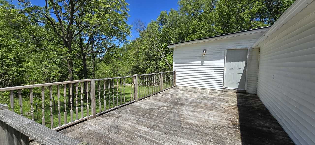 584 Mountain Spur Dr #NA - Photo 4 of 33