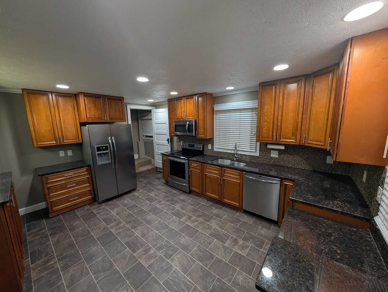 617 W Q St #NA - Photo 7 of 21