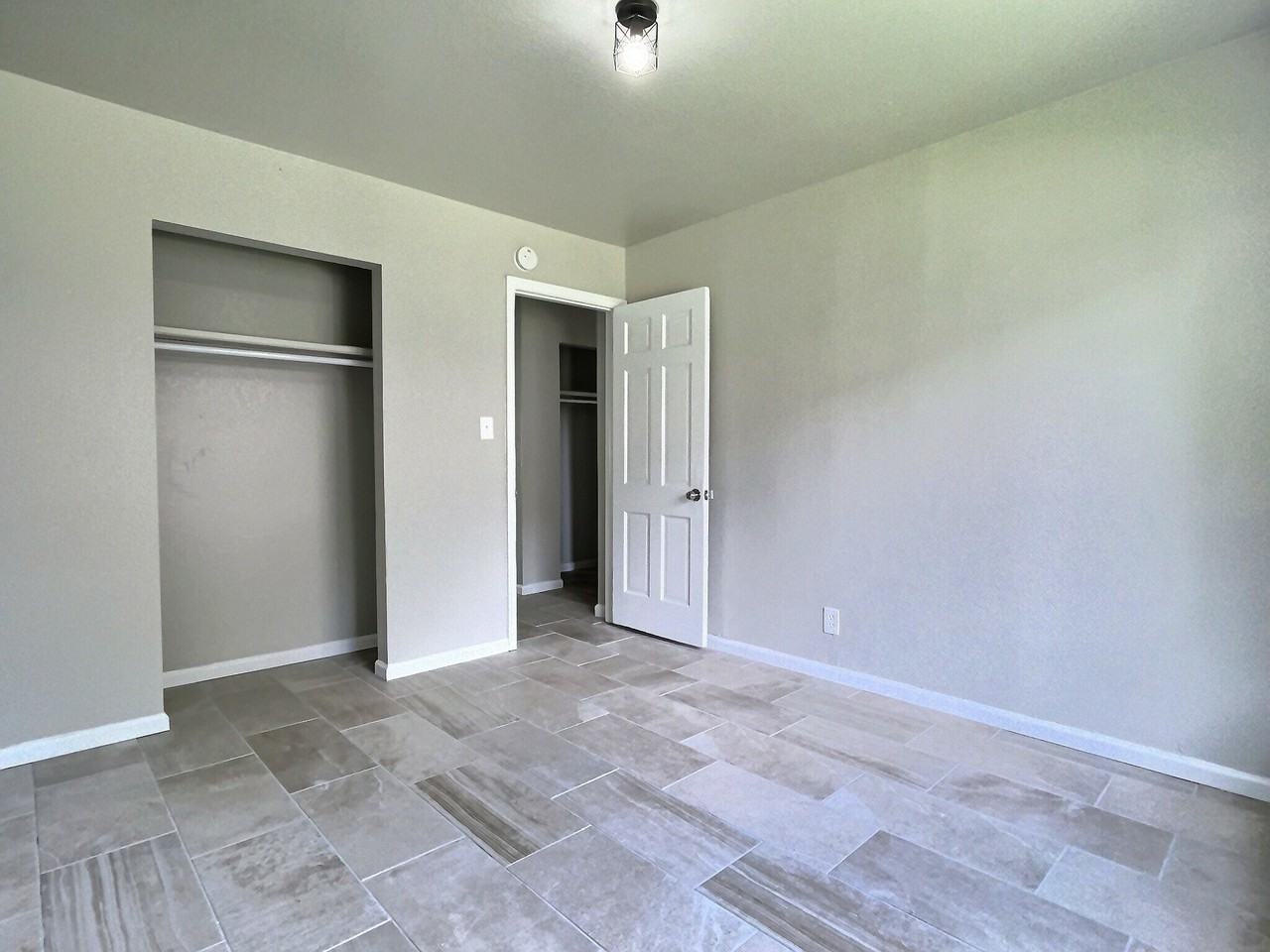 6120 S Madison Pl #A - Photo 3 of 11