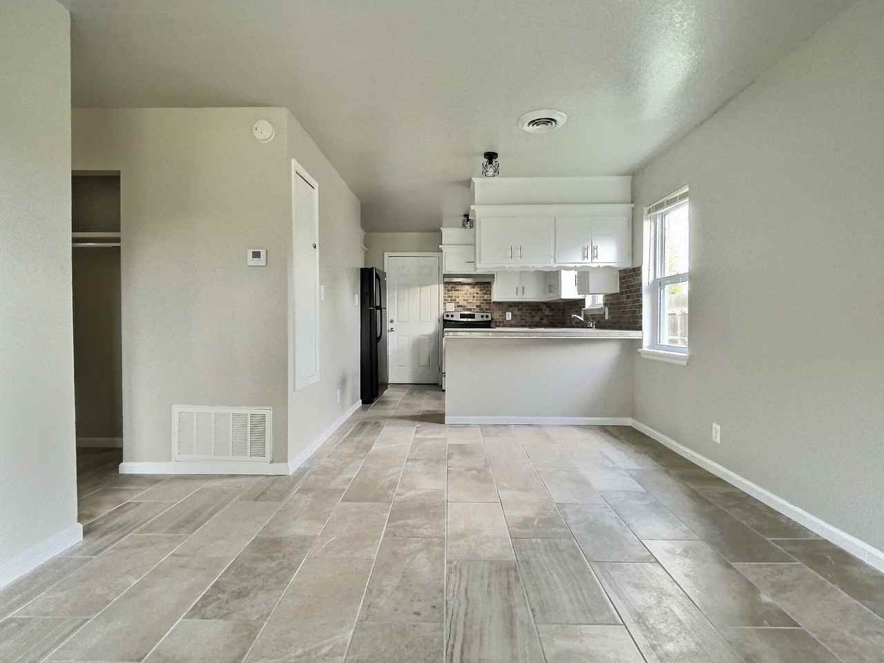6120 S Madison Pl #A - Photo 5 of 11
