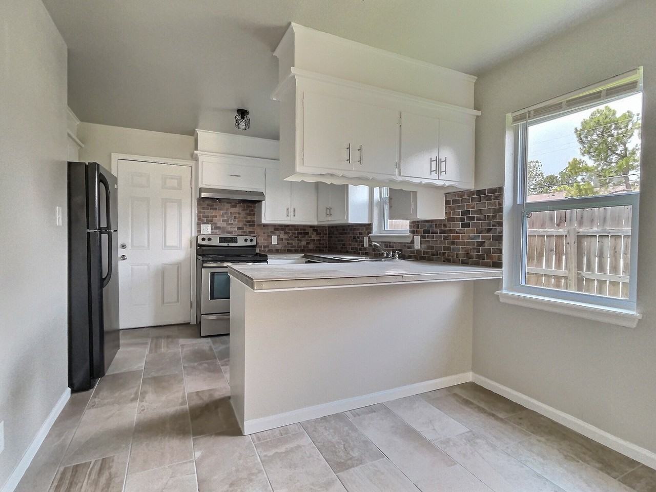 6120 S Madison Pl #A - Photo 4 of 11