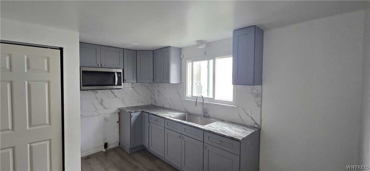 50 Strasbourg Dr - Photo 7 of 14