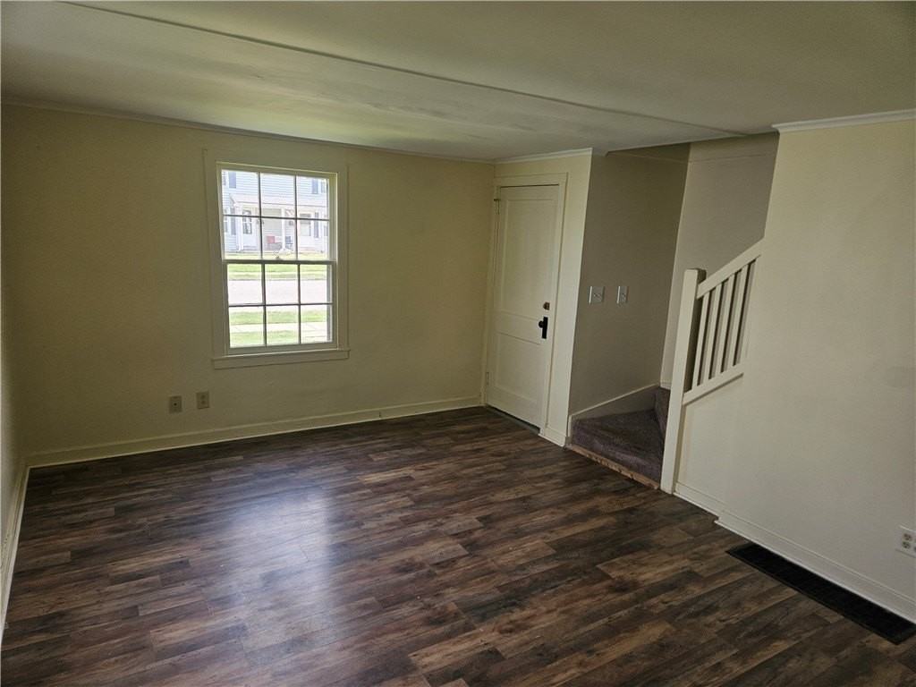 234B Allen St - Photo 5 of 9