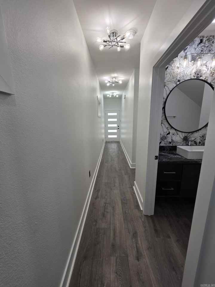 1812 E 4th St - Photo 2 of 17