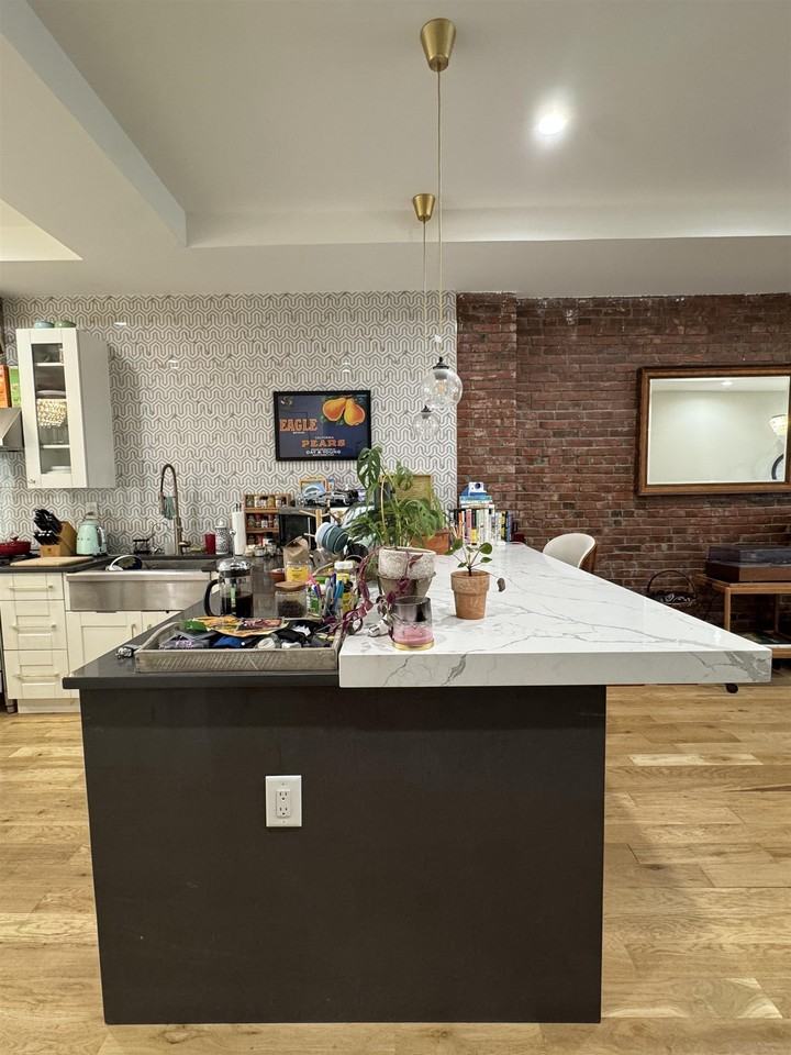 164 Harrison Ave #2 - Photo 6 of 41
